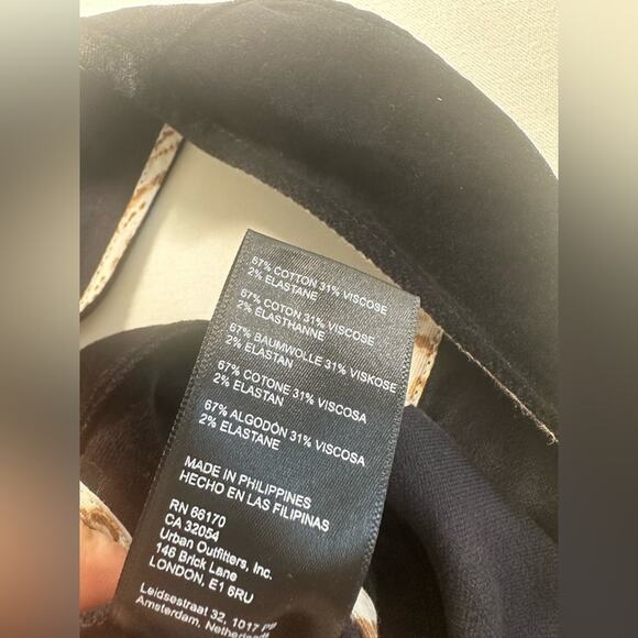 Pilcro Anthropologie Velvet Overalls Deep V-Neck High Waisted Size 26 EUC Black - Picture 7 of 10